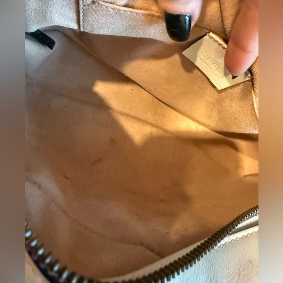 Authentic Gucci Small Camera Bag - Picture 4 of 16